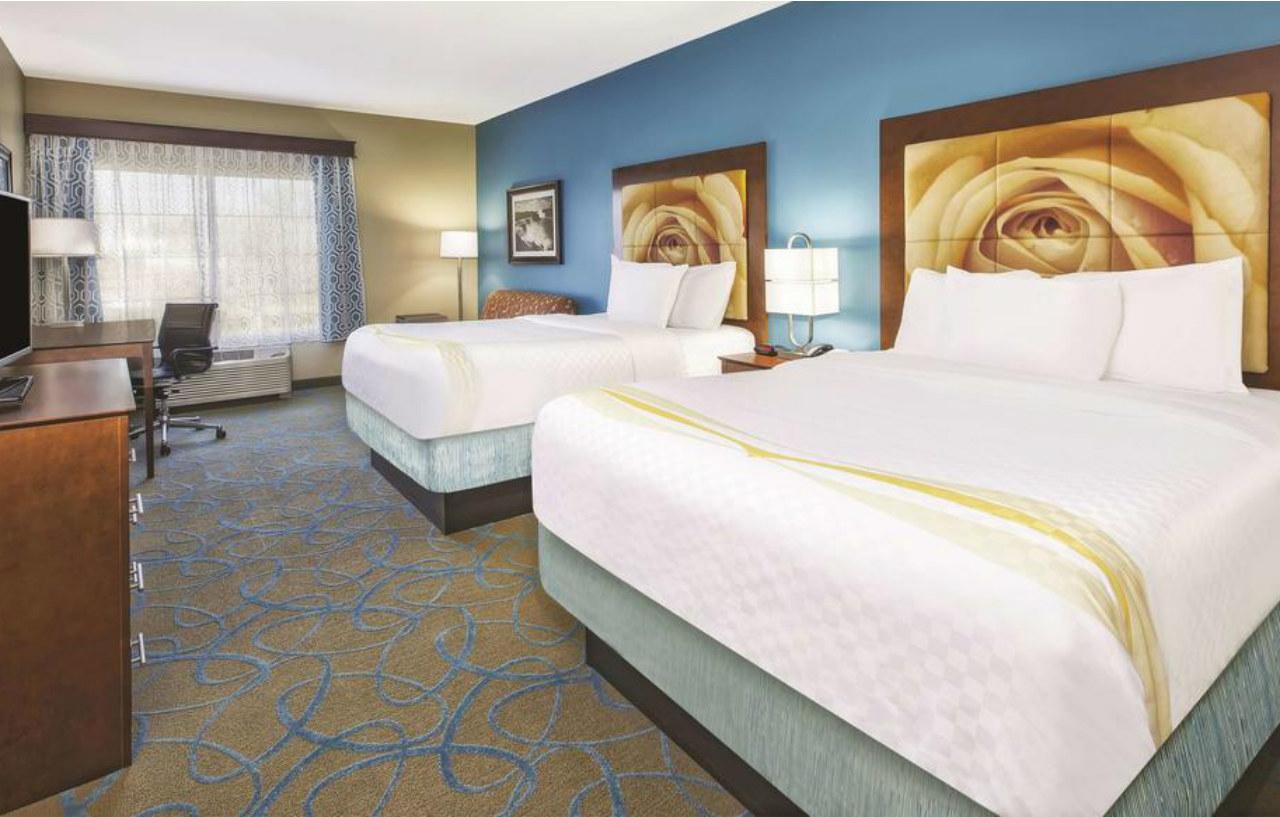 La Quinta By Wyndham Niagara Falls Extérieur photo